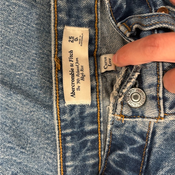 Abercrombie & Fitch Light Blue High-Rise Denim Jeans - Picture 3 of 3